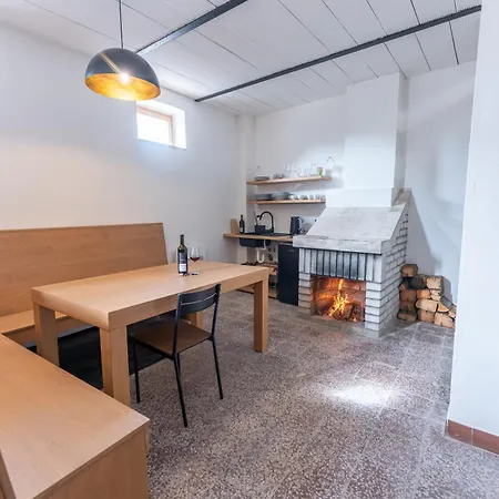 Ve Vinici Appartement Drnholec Buitenkant foto